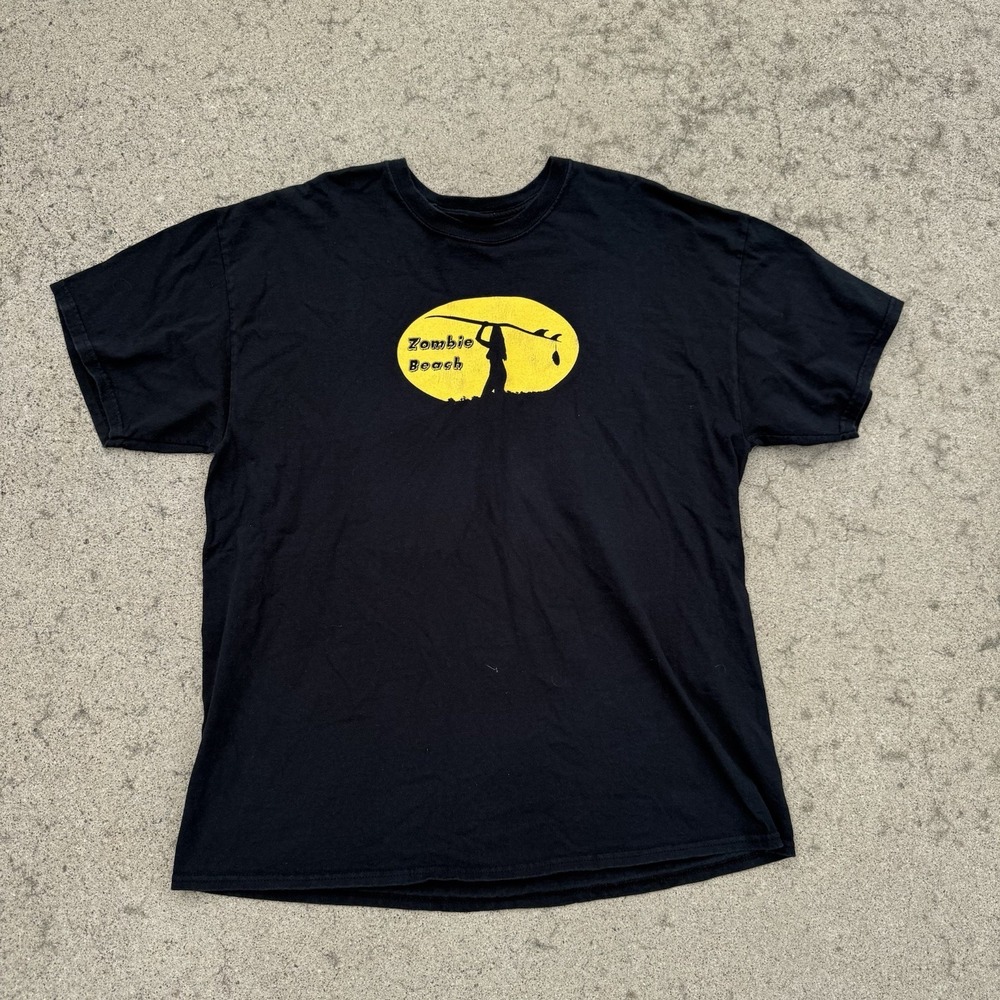 Zombie Beach Black Yellow Graphic T-Shirt Men's‎ Crew Neck Short Sleeve